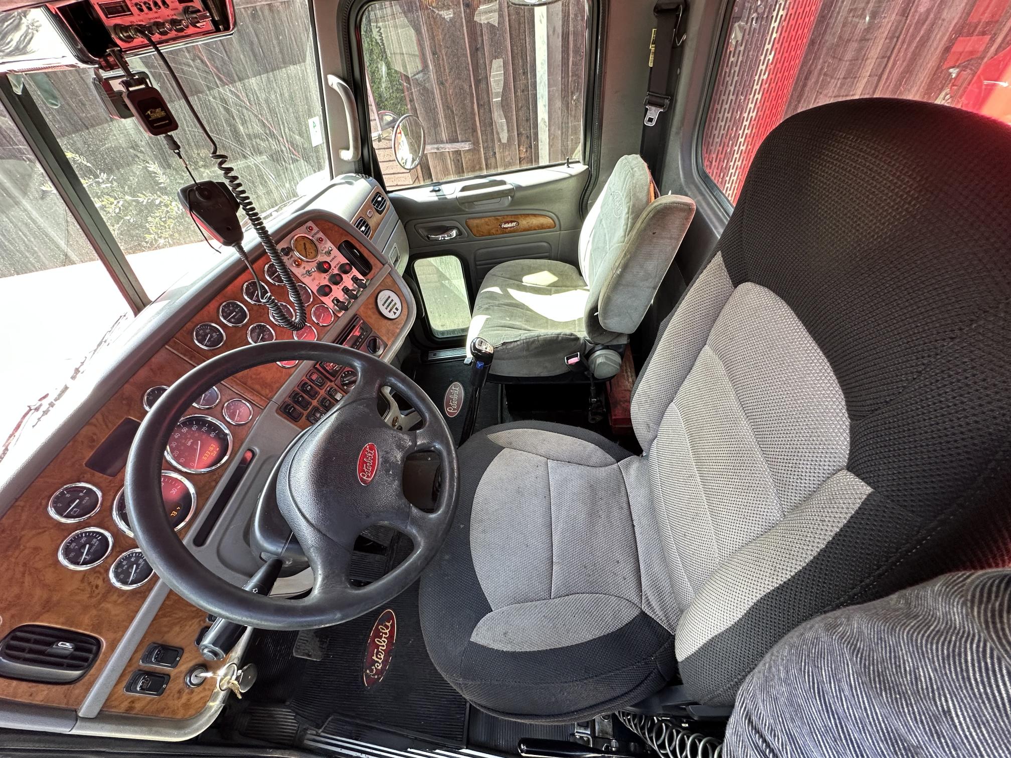 2006 PETERBILT 379 - Image 9
